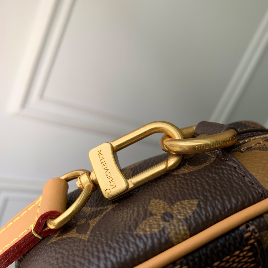 Louis Vuitton Trocadéro Bag-M26020-13 x 6.5 x 20CM