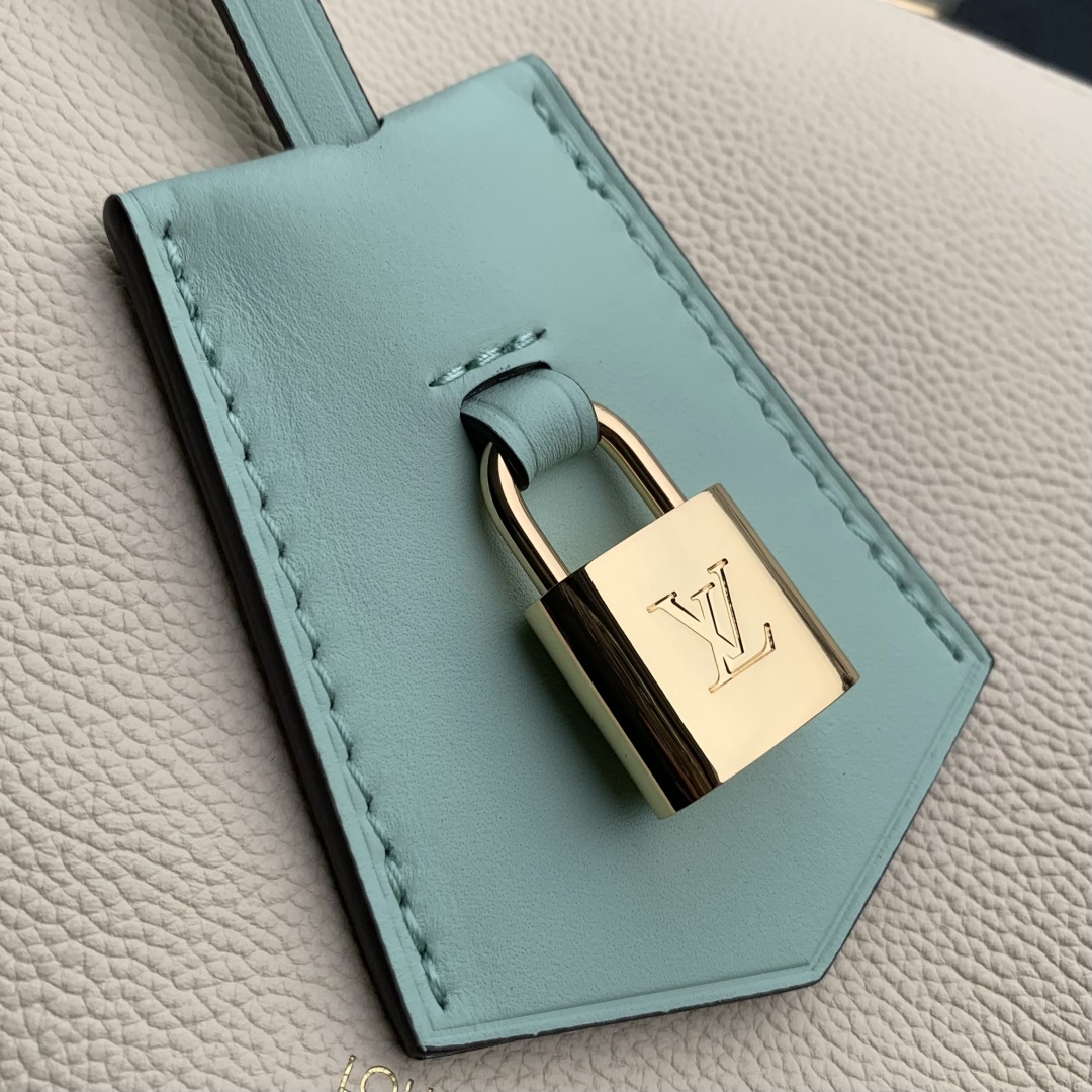 Louis Vuitton Express Handbag-M26039-17 x 13.5 x 26CM