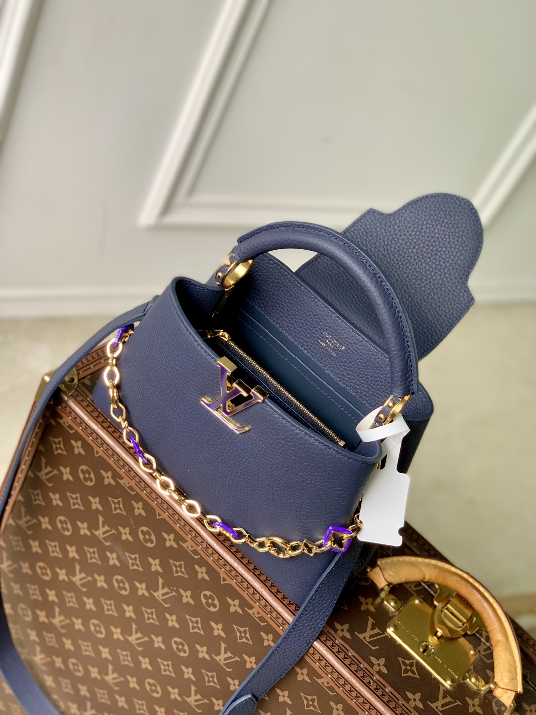 Louis Vuitton Capucines Handlebag-27*18*9CM