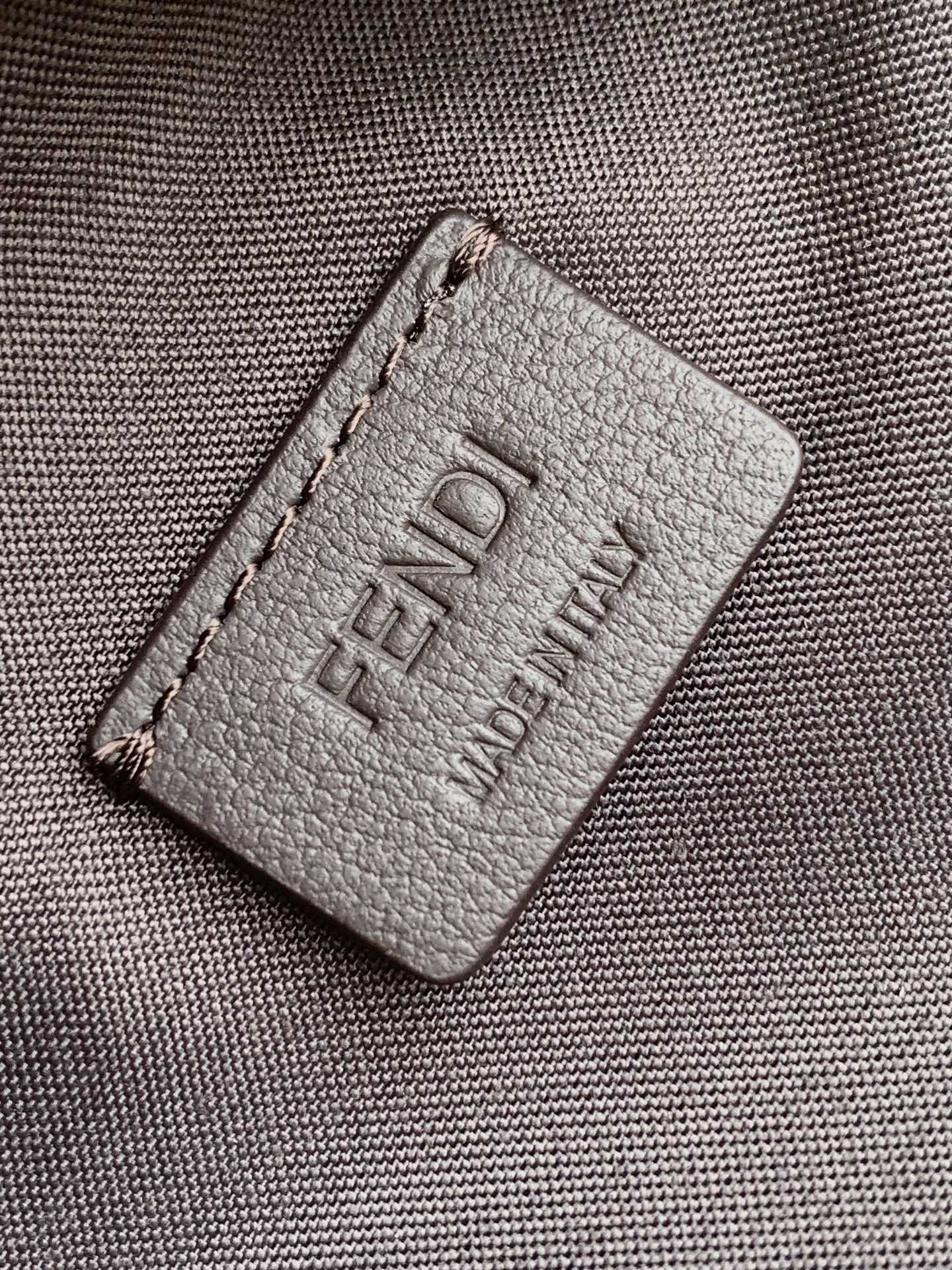 Fendi Roll Bag -15.5*11*13CM
