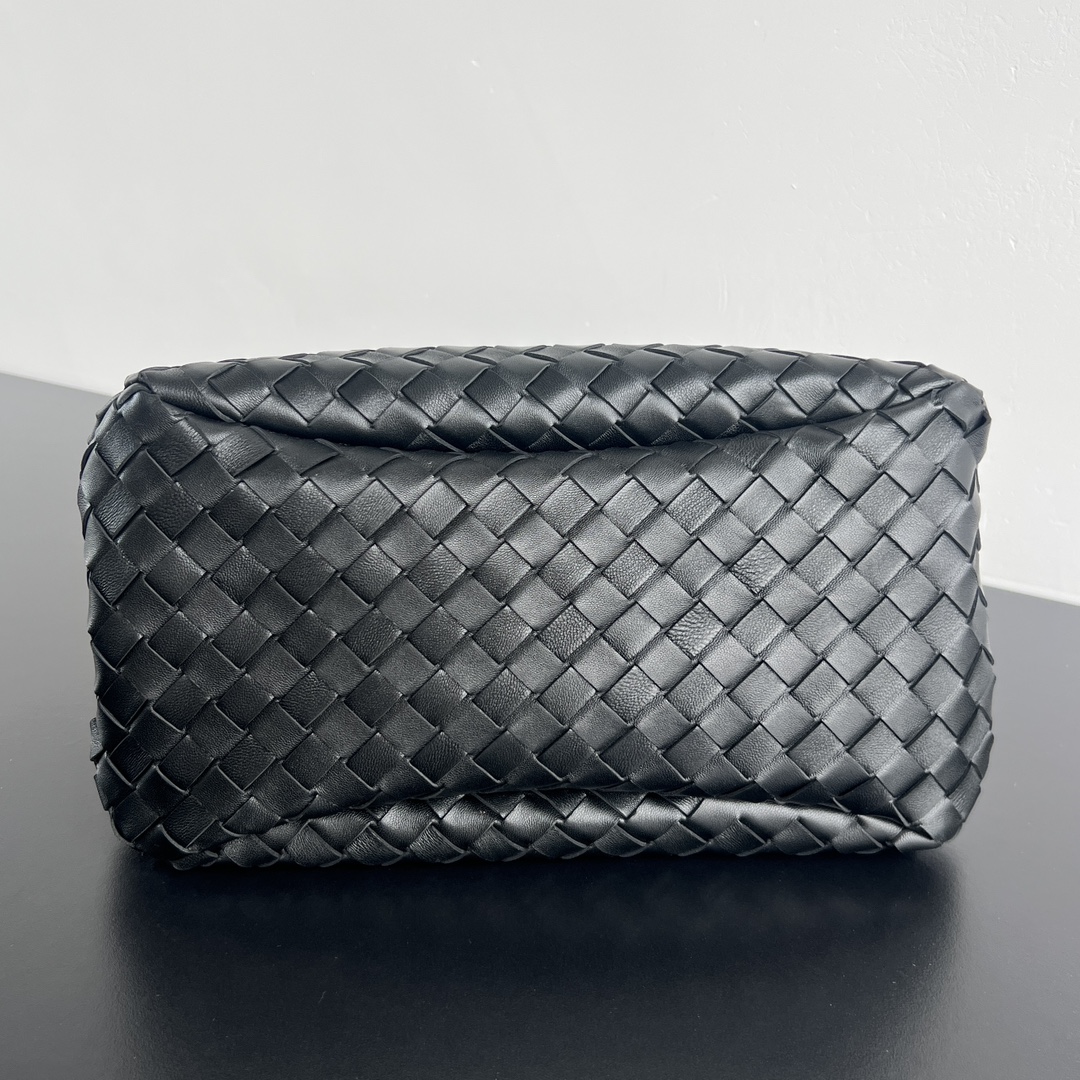 Bottega Veneta Campana Bag-33x20x16.5CM