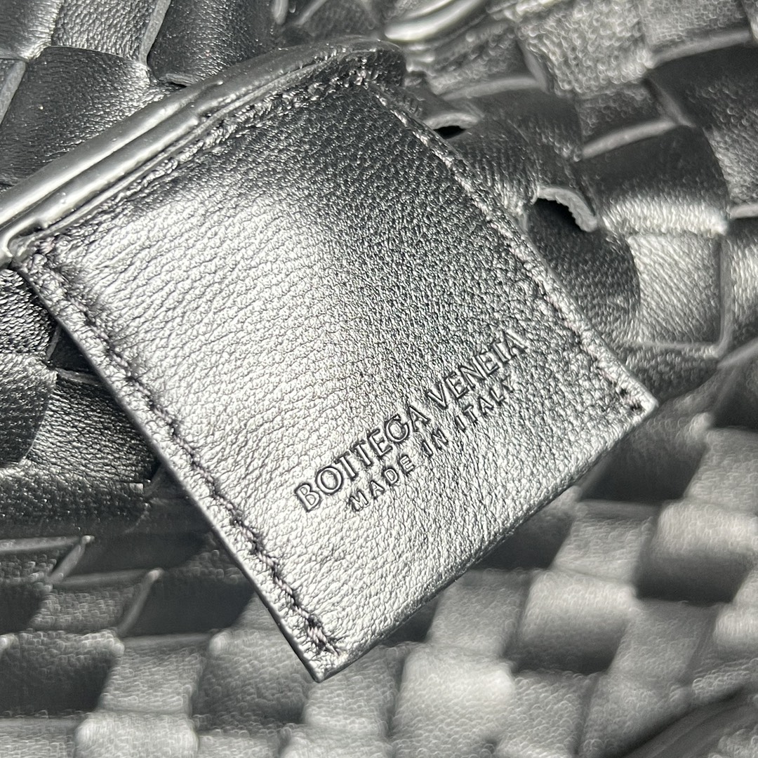 Bottega Veneta Campana Bag-33x20x16.5CM