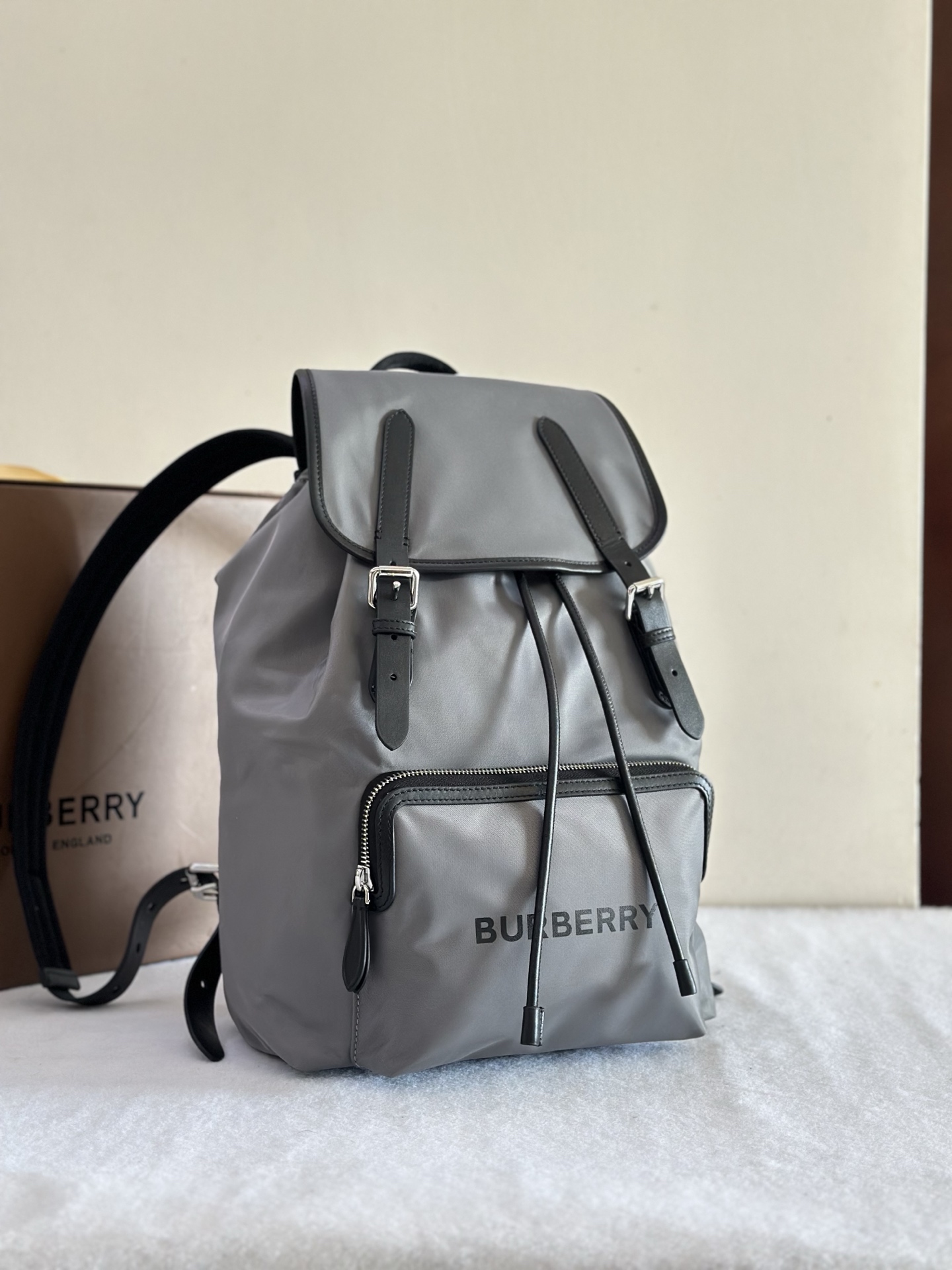 Burberry Backpack-28×15×42CM