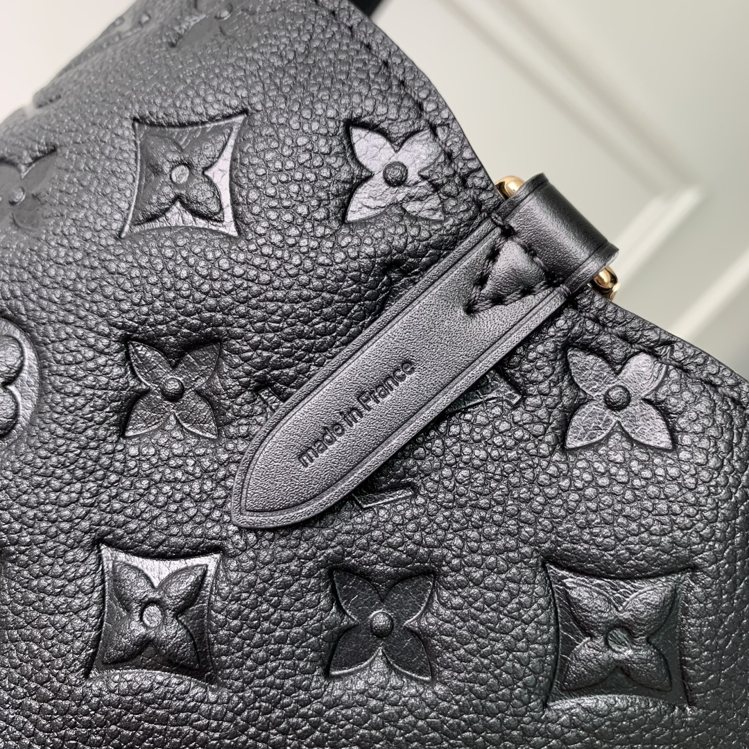 Louis Vuitton Monogram Empreinte-22 x 15 x 40CM