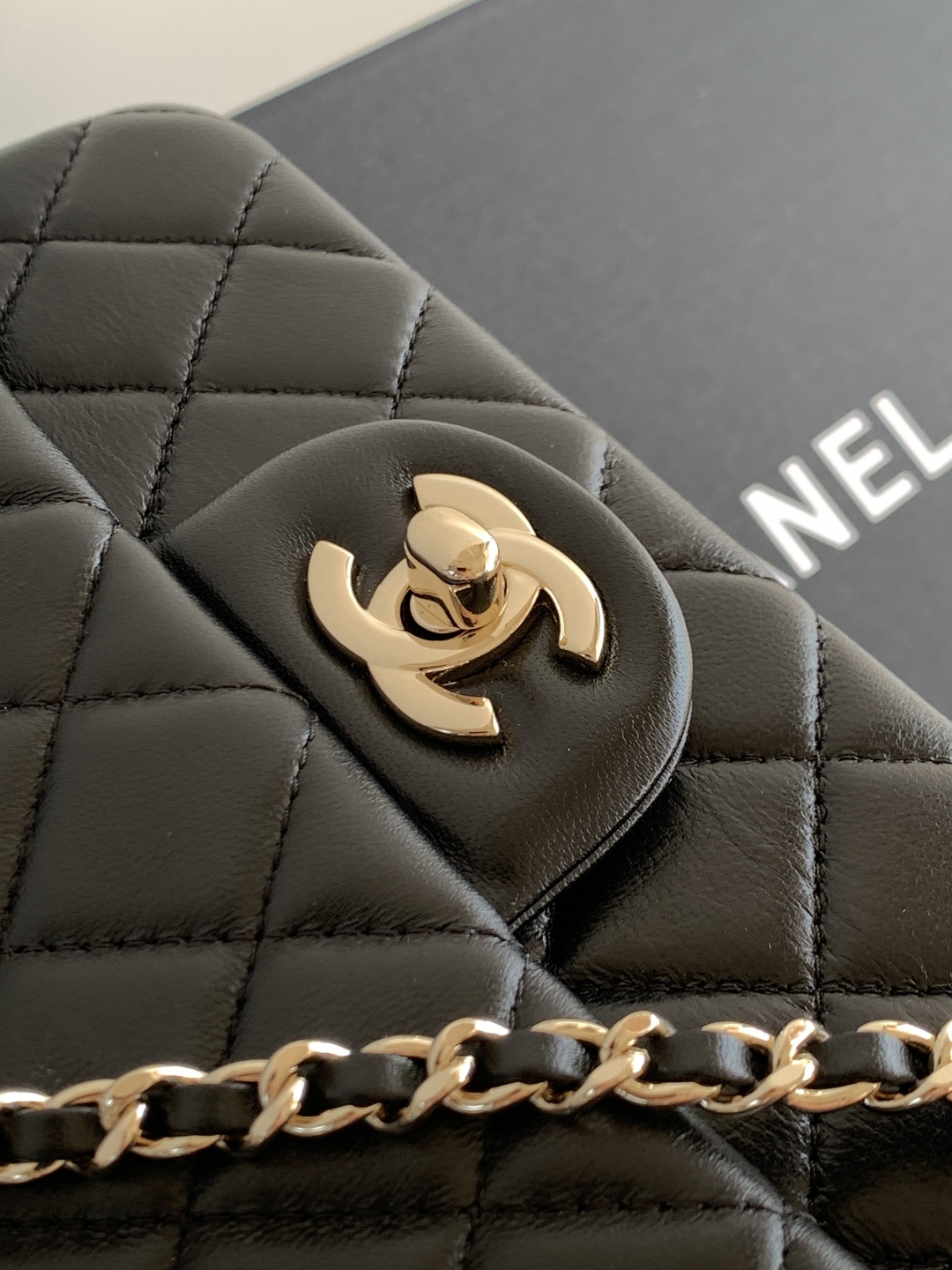 Ch@nel Flap Bag Mini CF handle -20x12x6cm