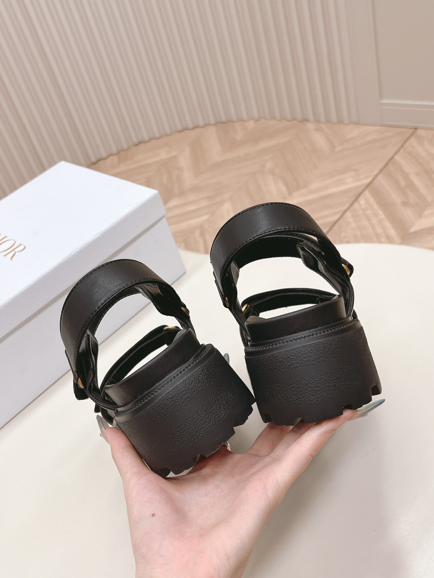 Diro Sandals
