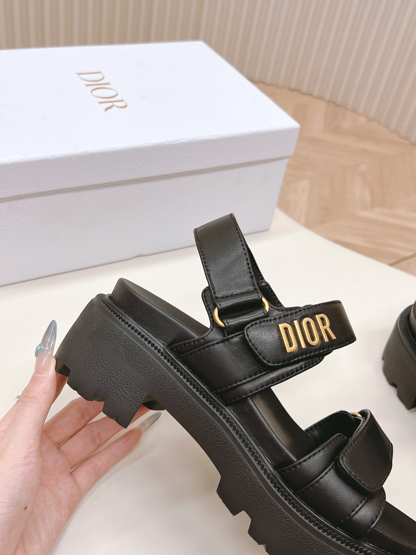 Diro Sandals