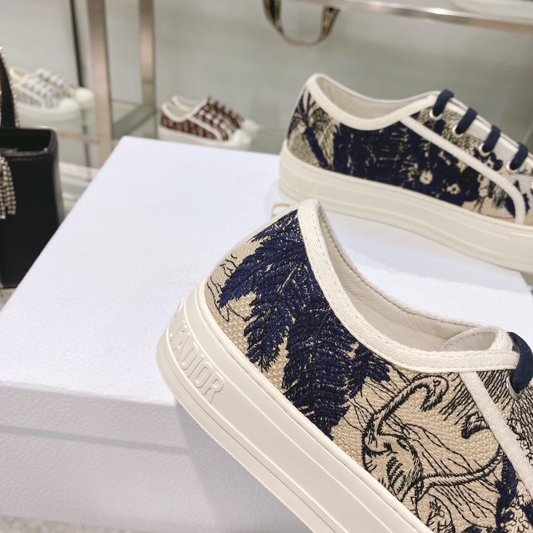 D*or sneakers